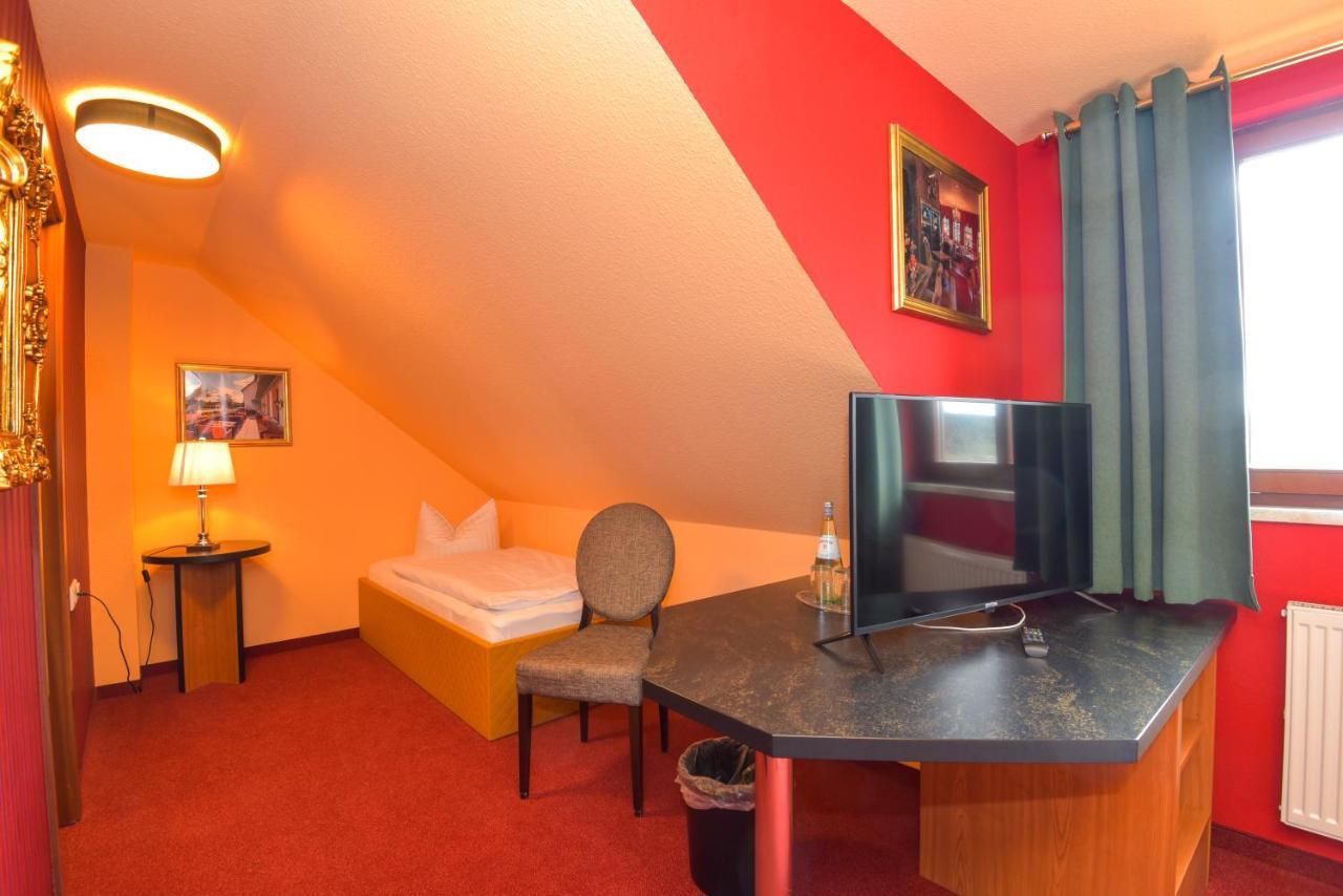 Riverdam Boutique Hotel Ilmenau Ngoại thất bức ảnh